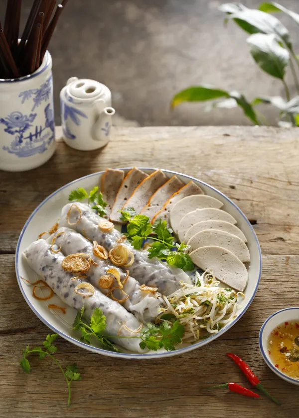 Steamed Pork Rice Rolls